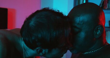 Hot Studs Desert Play